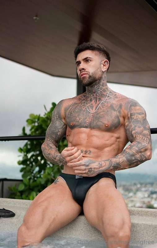 Tatted. Hung. Alpha energy.He doesn’t follow — he leads.🎯 FR..