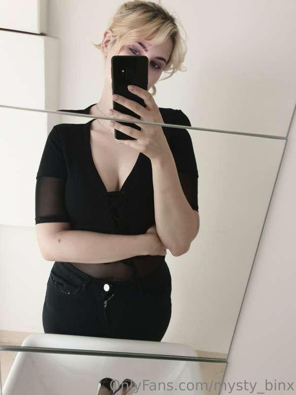 mysty_binx image #1