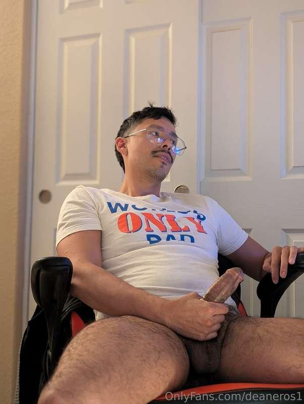 deaneros1 image #0