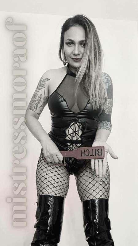 ## I WILL DOMINATE YOUR BODY
## 𝐃 𝐎 𝐌 𝐈 𝐍 𝐀 𝐓 𝐑 𝐈 𝐗 

@mistr..