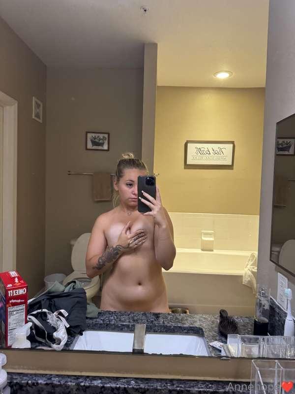 i swear it’s gettin hot in here.. or maybe it’s just u 🤭