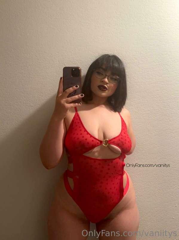 Can I be your dessert after our date??🤤🤤🤤