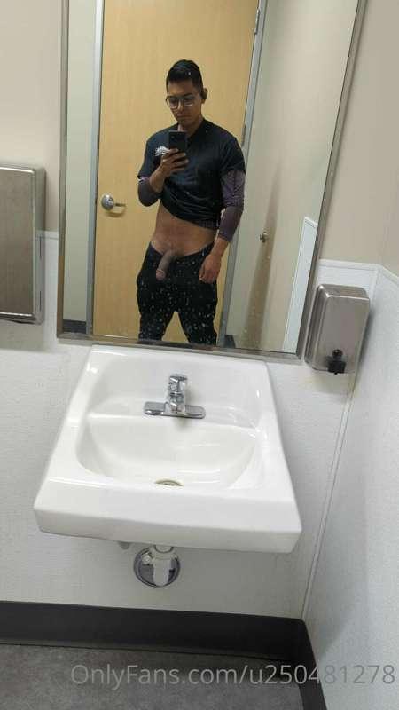 It's Thirsty Thursday, check back for more love sausage 😉