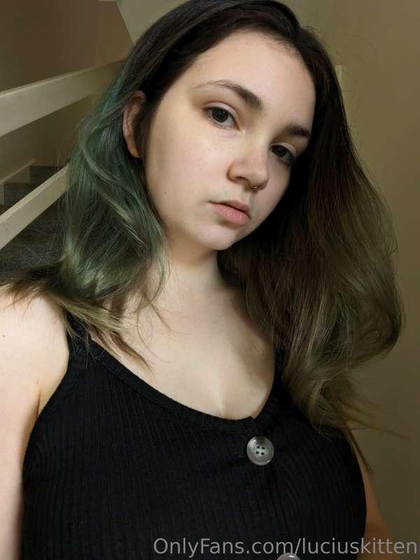 What if I flashed you in the hallway at a house party 👀