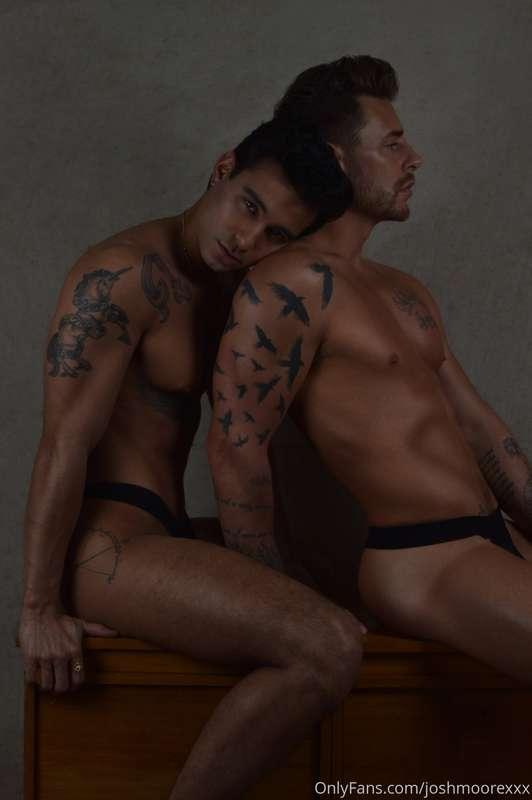Tasteful nudes by the amazing photographer Walter Zach