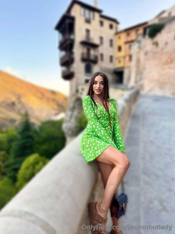 @natawow with hot roots🔥 well-groomed body and tight holes🥵😱..