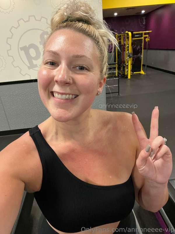 Who likes a sweaty mom 💪🏼🤭