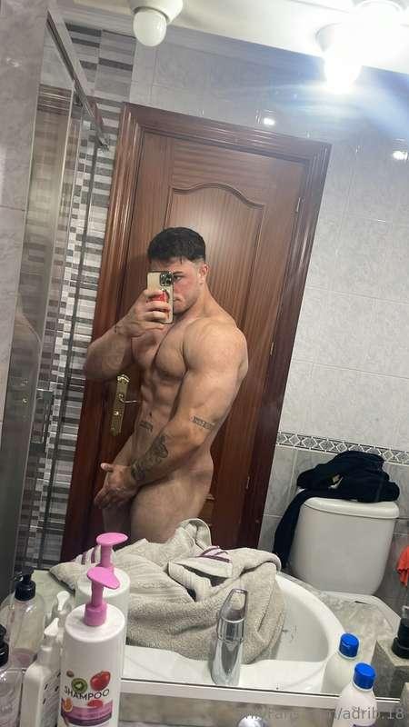 Guap@s,estoy mucho más activo por privado,anímate y tenme si..