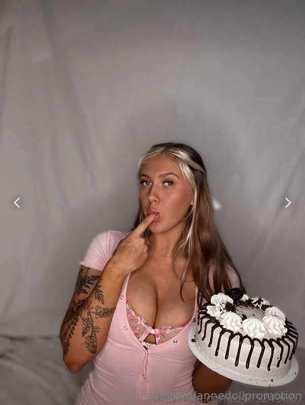 @u405249667  You seem lonely…. Let’s fix that 😉💦. Dm me with..
