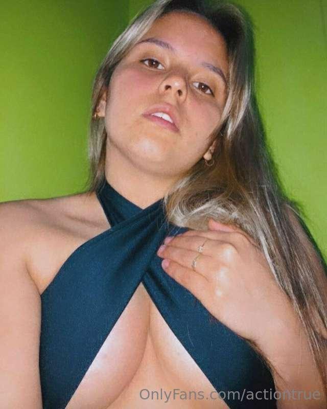🎀FRE 🎀 FRE 🎀FRE🎀 
@valreinaa @valreinaa @valreinaa 
hot lati..