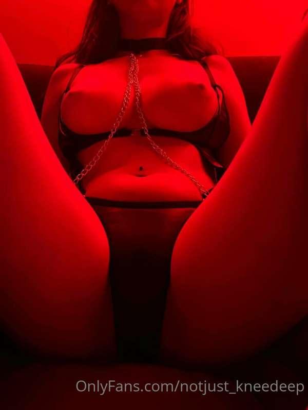 Tonight I'm your fuckdoll 😈
