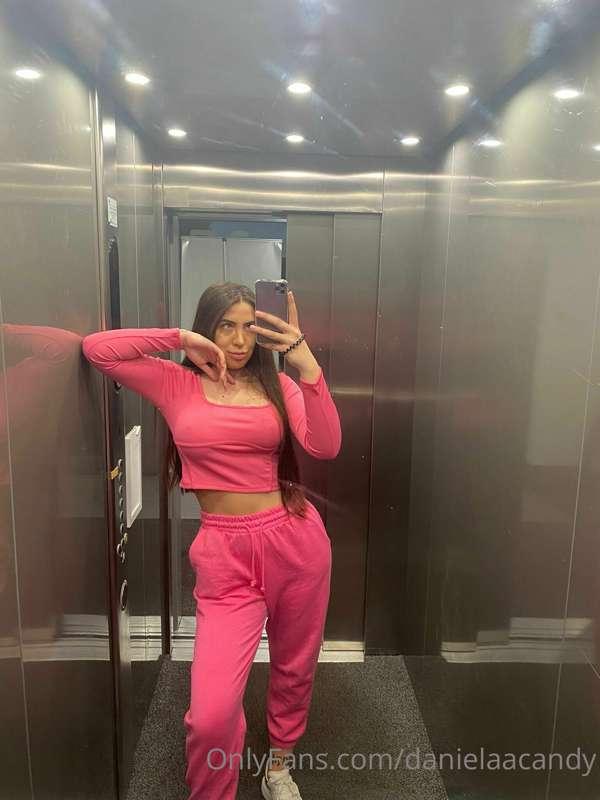 today outfit 👅🍬
