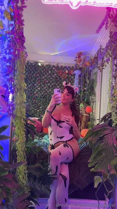 Debuting a new toy soon tooo hehehe
