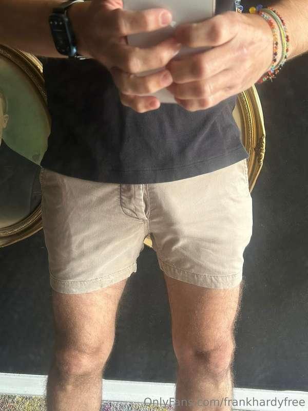 here's the good weather, it's best in shorts 🥰 look for my d..