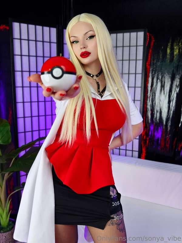 My favorite pokémon is Froslass 💫❄What is your favorite poké..