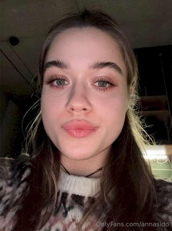 Check 🔞👉 @fire_maya My hot friend needs a good fucking 😳 Fre..