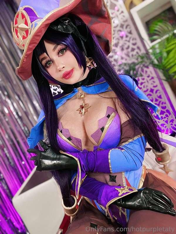 Mona💜