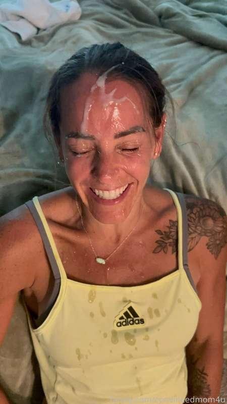 wow ok i wasn’t expecting that!! 😳 that was funny! 😂 hit me from long range while on the move, good aim babe! 🎯 💦 