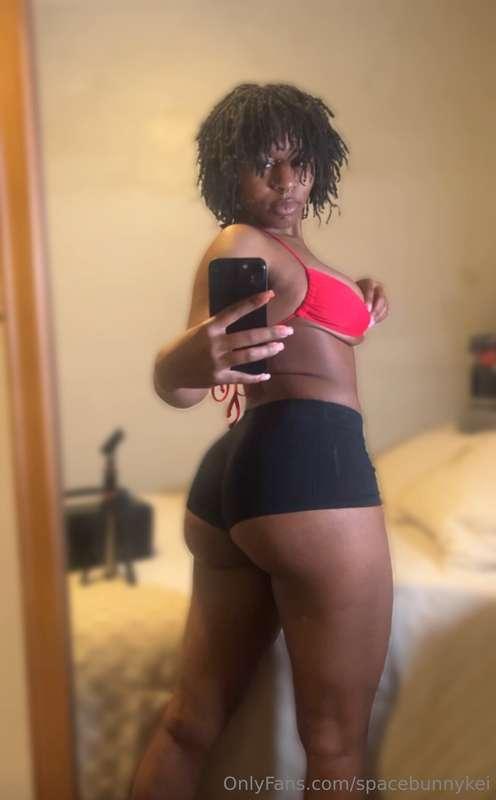 Loading…. New content. Wanna see my new bikini?