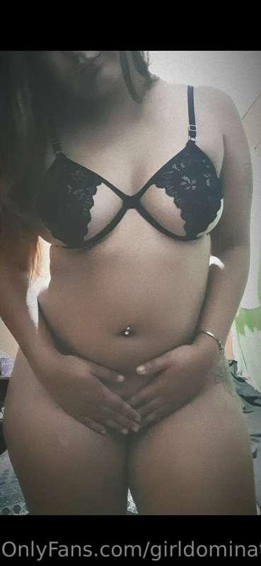 I put the rules, u are my slave and all u have to do is obey..