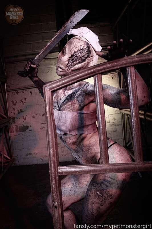 mypetmonstergirl image #2