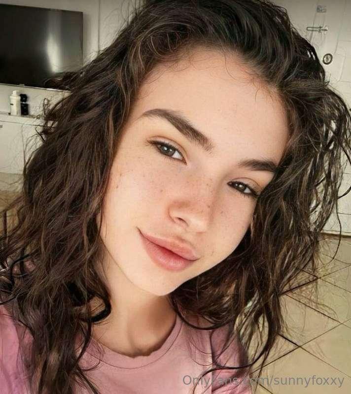I'm all burning🥵🔞, I only miss you. @kim_moor
Do you want to..