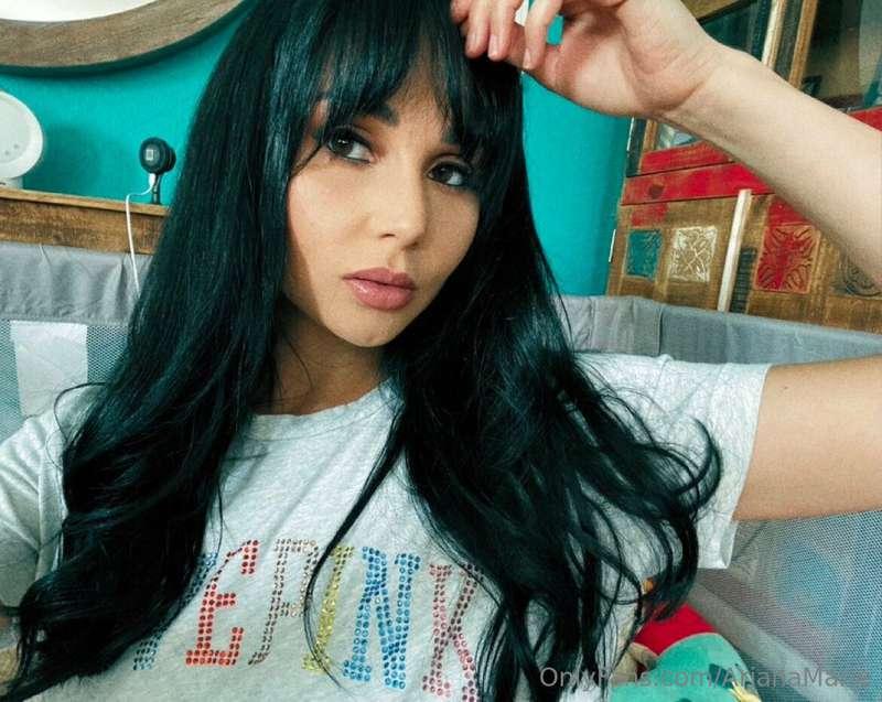 Who likes the bangs?