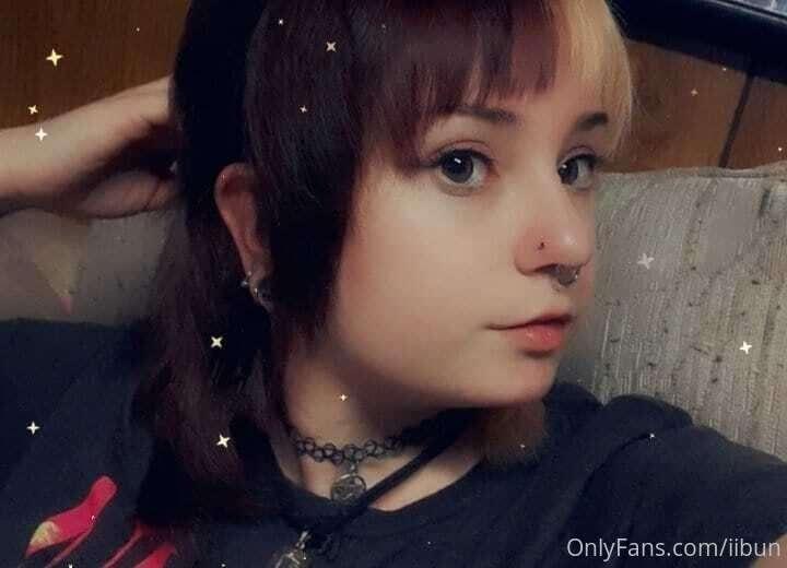 I cut my hair, I think it's cute 😋🖤