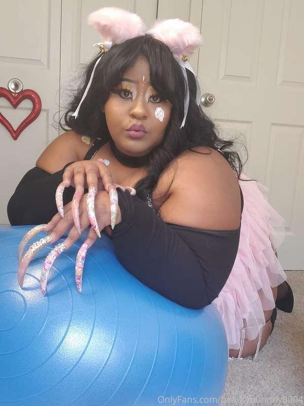 beautybunnny8004 image #0