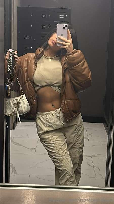 Mirror, mirror on the wall… guess who’s about to steal your ..