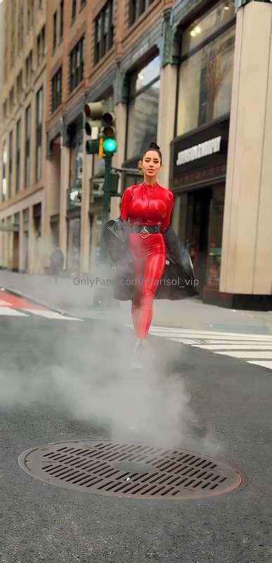 Wrapped in red latex, I feel like the queen of the city 🔥 Wa..