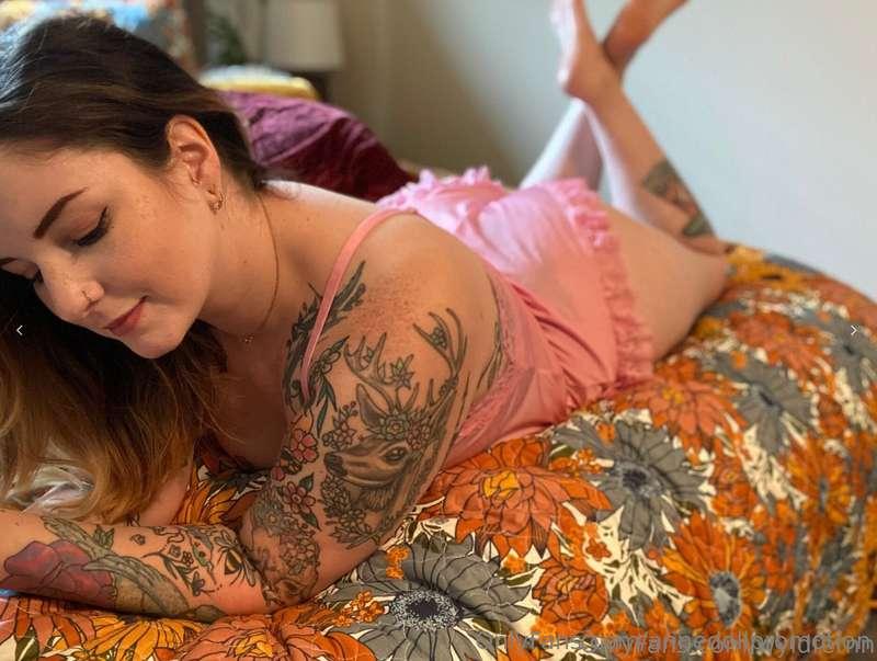 @wyldfernn  Hi! 🤭 Come spend some time with me and tell me w..