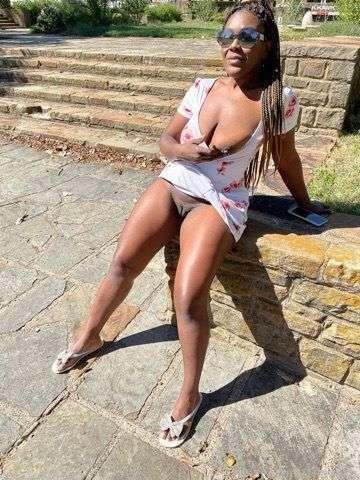 Have an amazing Sunday! 🌸

#ass #pussy #public #outdoor #boobs #flashing #fyp