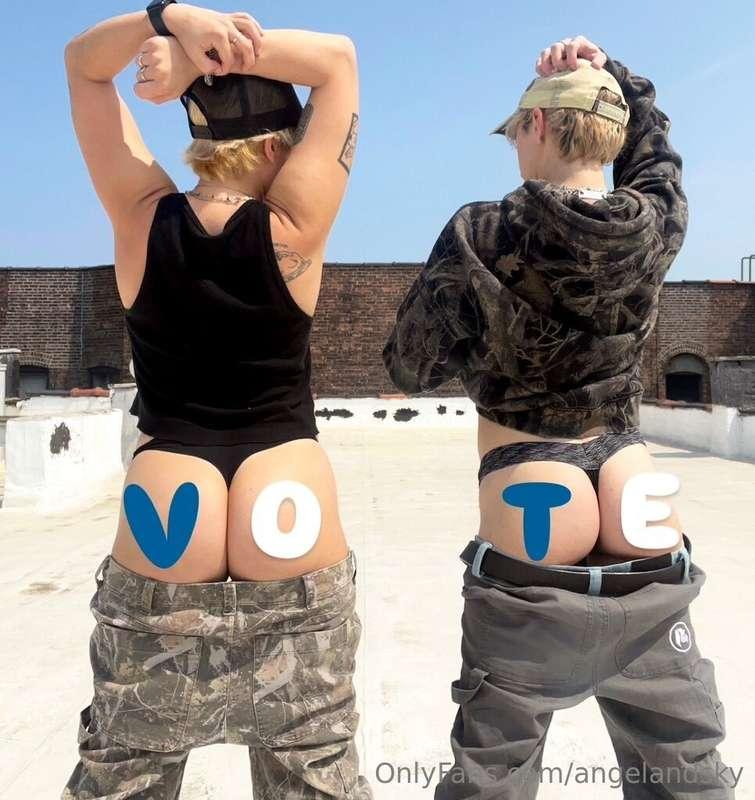 💙 Happy GO VOTE day in the USA!! 💙Remember— only one party s..