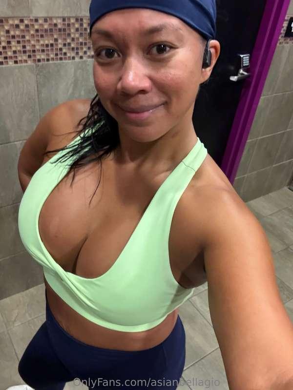 Never miss a Monday even when it’s snowing outside 💪🏽 
