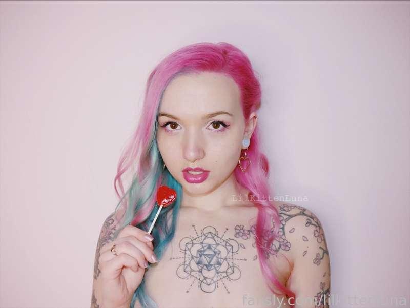 wish this lollipop was you ♡