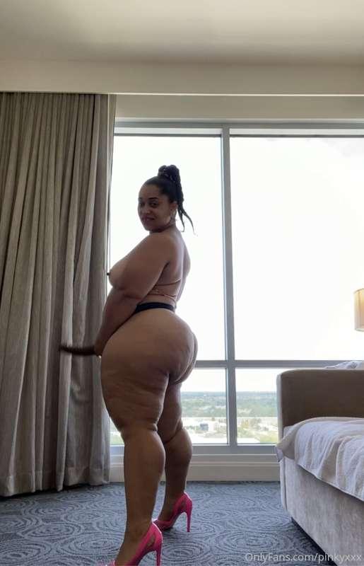 Good Morning Baby 😘 unlock Full New Video in Private Message..