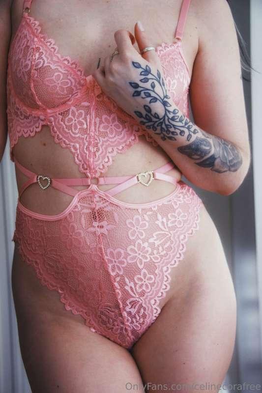 celinecorafree image #0