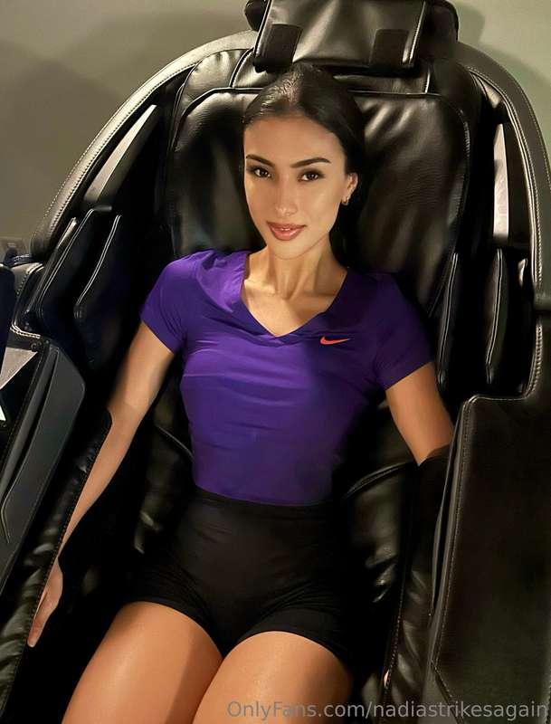 haha you will never catch me saying no to a massage chair 🤭🤣..