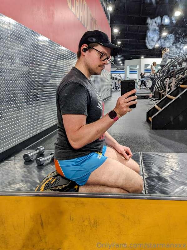 Would you believe me if I said today was chest, back, and ar..