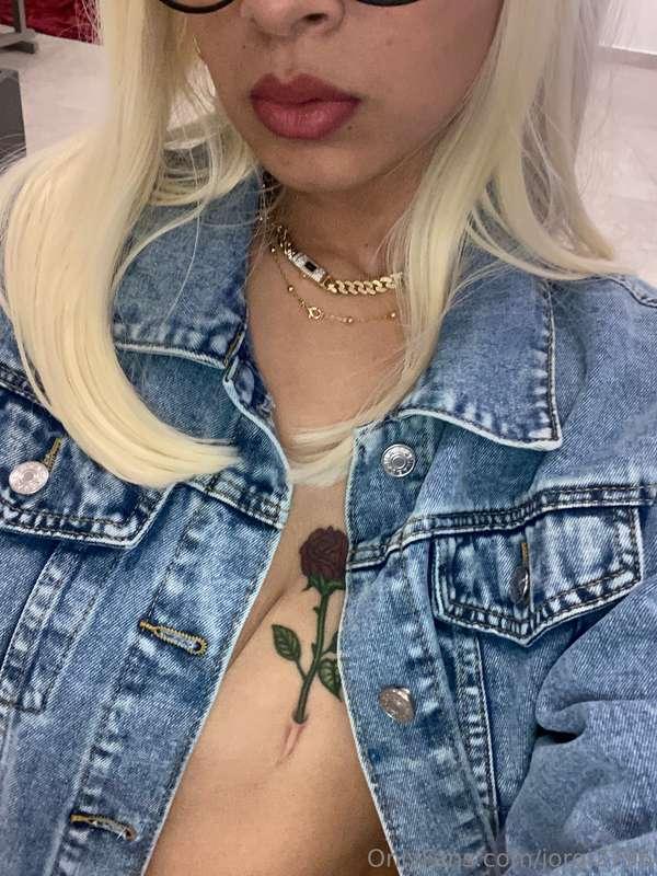 Necesito un novio que me coja de el cuello y me diga "usted ..