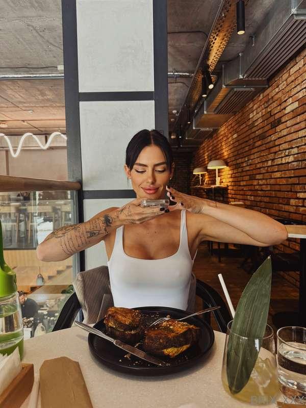 alinamorettixxx image #0