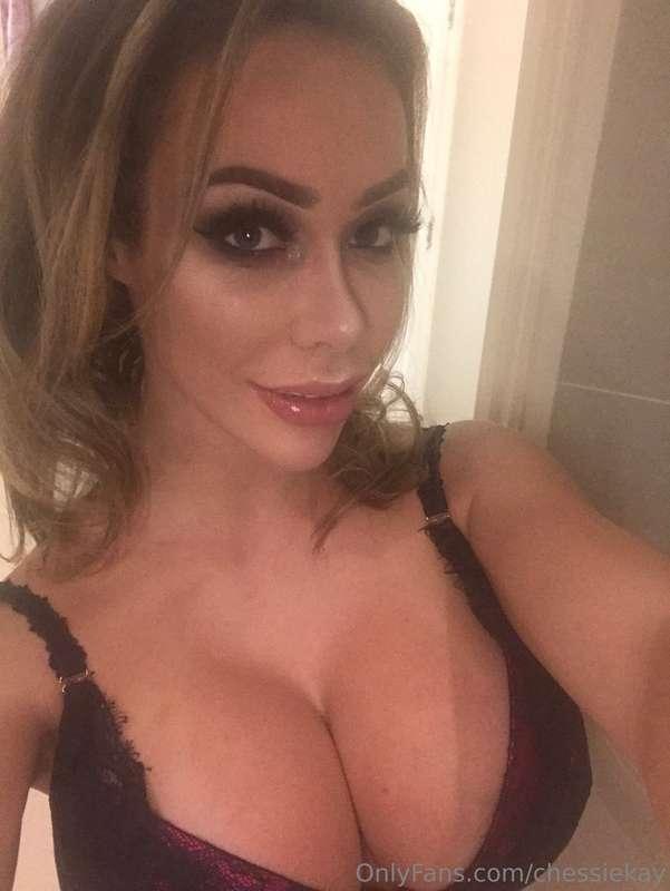 I want you to take this bra off me and fuck my big fake tits