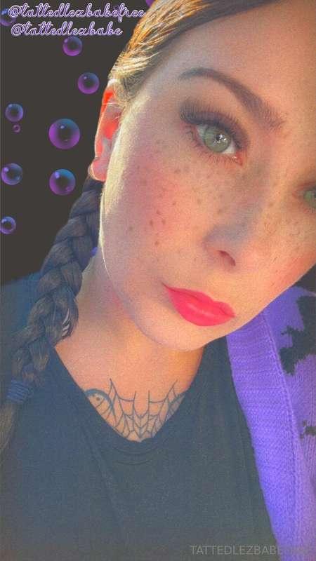 😈 @tattedlezbabe 😈