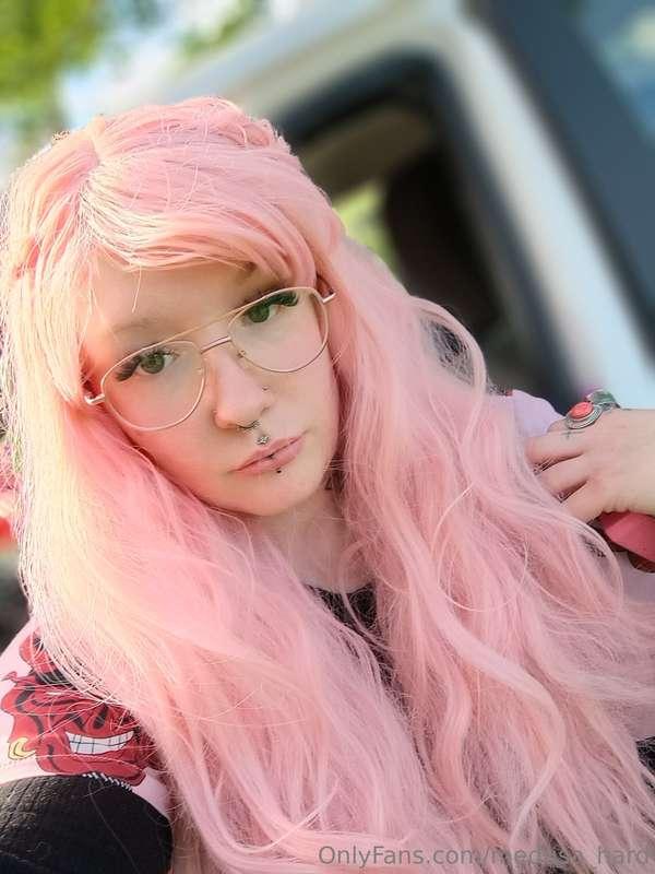 Do I look good with pink hair?