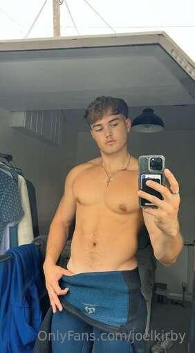 **PIC 1,2 or 3…..! Which one is your favourite 😋**