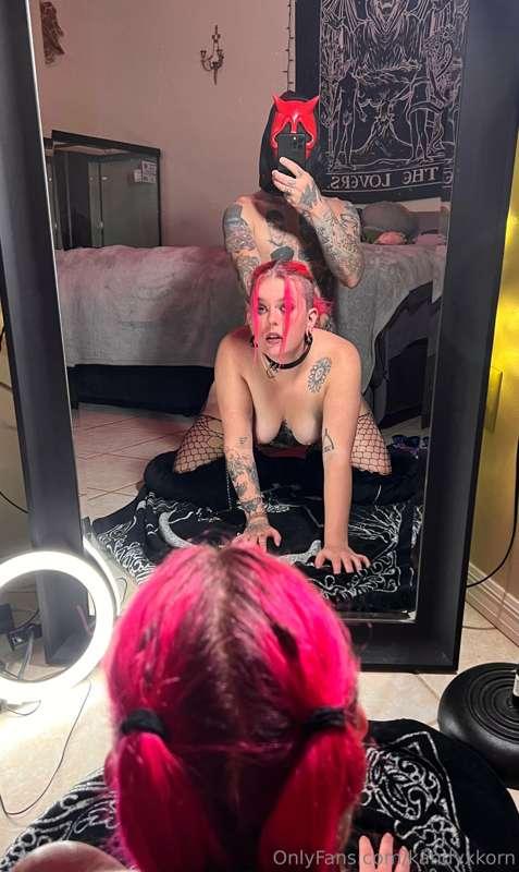 Just a little spooky photo dump! 🥰 

@vikingdomdaddy