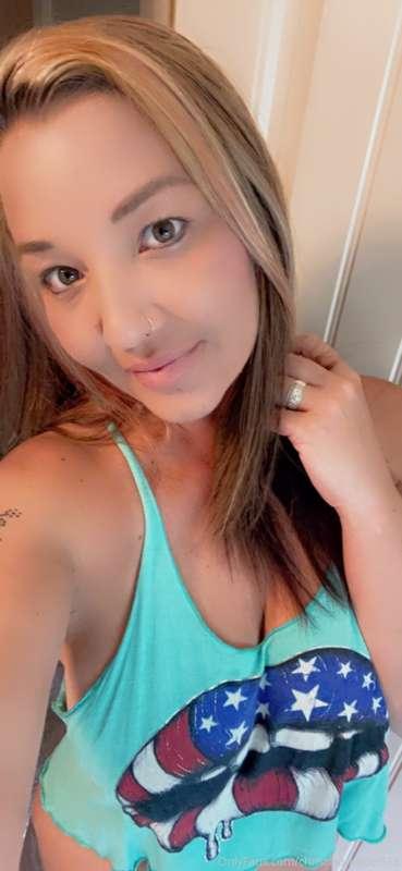 Happy Saturday!!  I cannot wait for my live tonight!  I hope..
