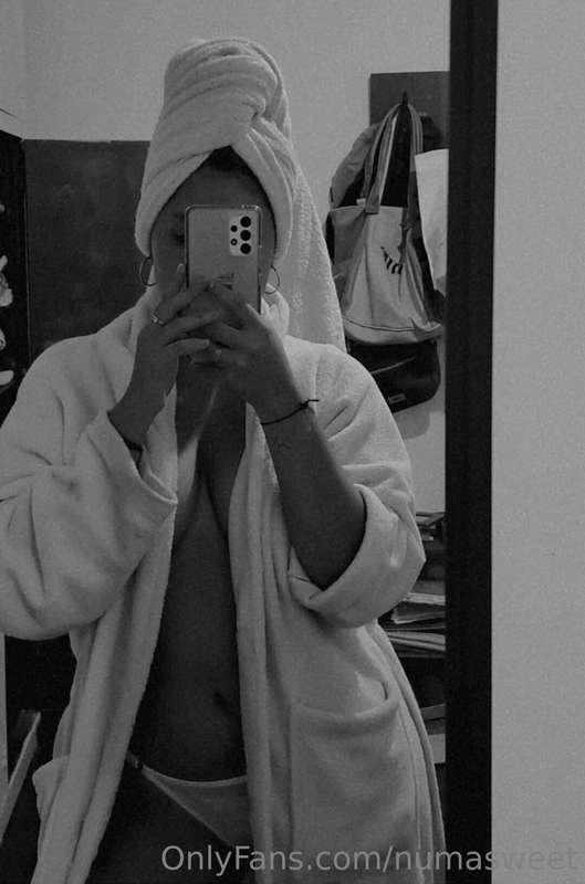 After that rich shower, I was very hot baby 🥰🤤😝