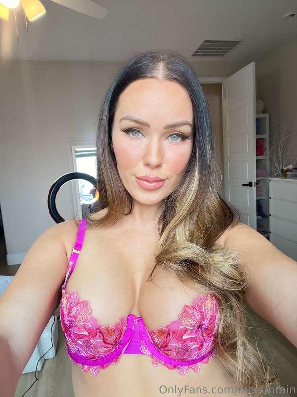 meganrain image #0